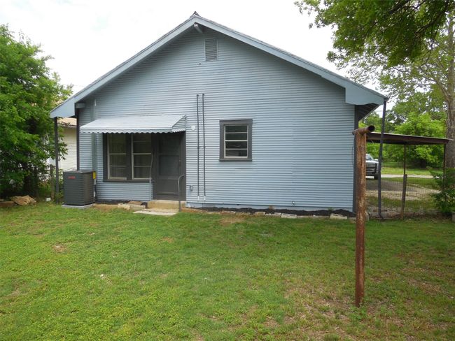 1202 W Main St, House other with 2 bedrooms, 1 bathrooms and null parking in Eastland TX | Image 21