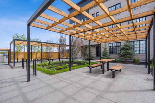 102-8155 8 Ave Sw, Calgary, AB, T3H6H9 | Card Image
