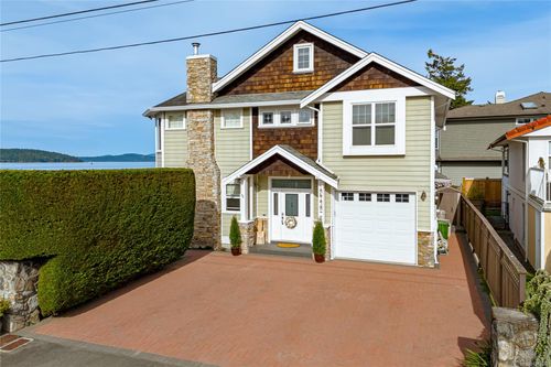 10239 Fifth St, Sidney, BC, V8L2Y4 | Card Image