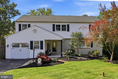 616 Meadowlark Rd, AUDUBON, PA, 19403-1912 | Card Image