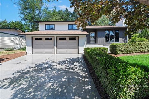 1030 W El Pelar Dr, Boise, ID, 83702-1521 | Card Image
