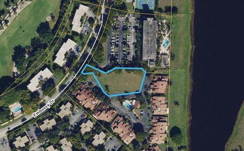 1810 Embassy Dr, West Palm Beach, FL, 33401-1906 | Card Image
