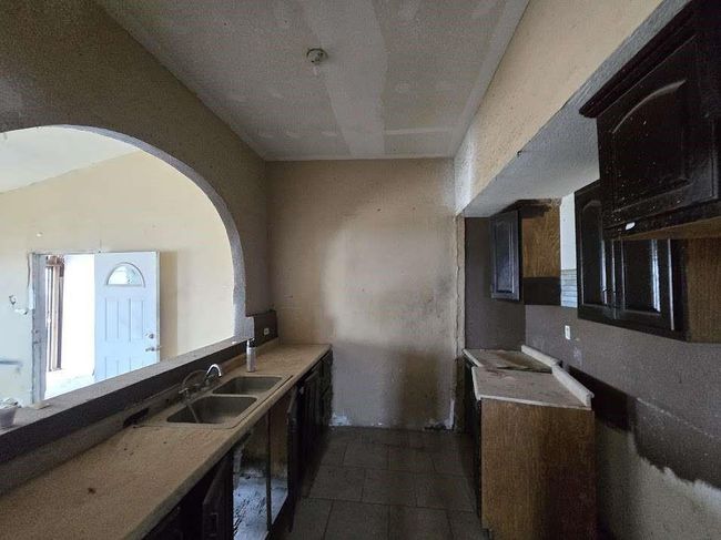 1524 Wolsey Dr, House other with 3 bedrooms, 2 bathrooms and null parking in Clint TX | Image 4