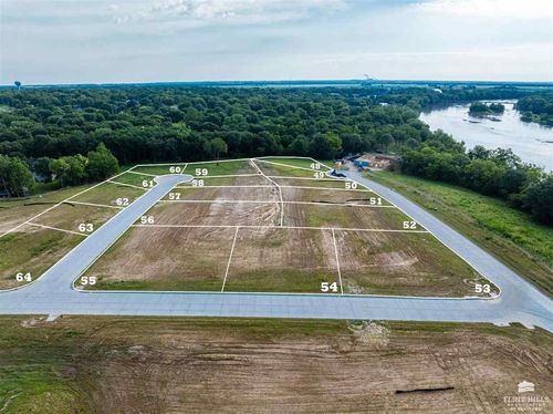 205 Pebblebrook Cir, Wamego, KS, 66547 | Card Image