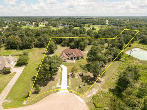10222 Wessex Bnd, Iola, TX, 77861-4624 | Card Image