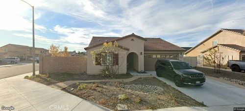 492 Foursquare Pl, San Jacinto, CA, 92583-3660 | Card Image
