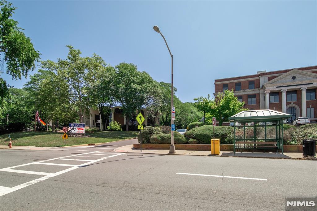 Residential in Englewood 4