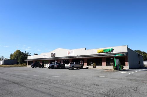 1802 S Pine St, Cabot, AR, 72023-7108 | Card Image
