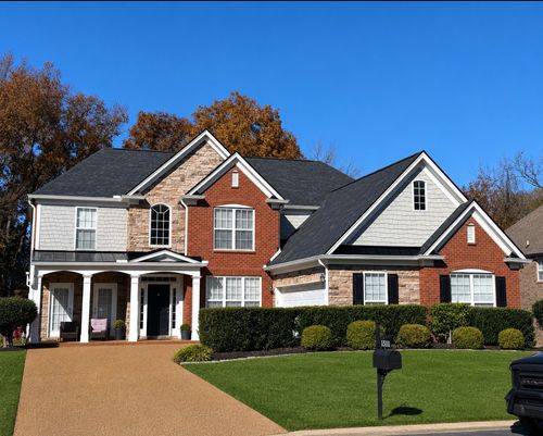 1511 Red Oak Dr, Brentwood, TN, 37027-7885 | Card Image