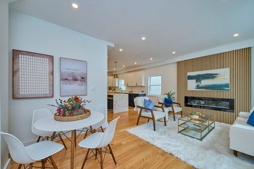 apt-2-18 Belknap St, Arlington, MA, 02474-6619 | Card Image