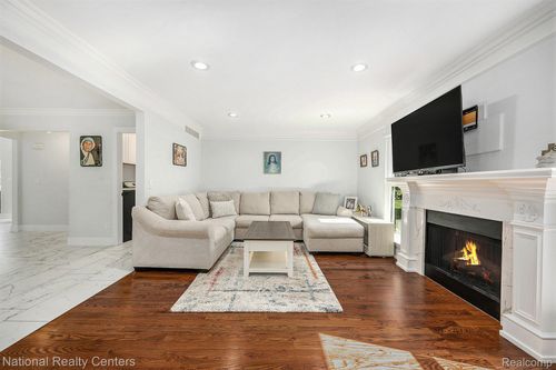 1851 Ayrshire Dr, Commerce Township, MI, 48390-2947 | Card Image