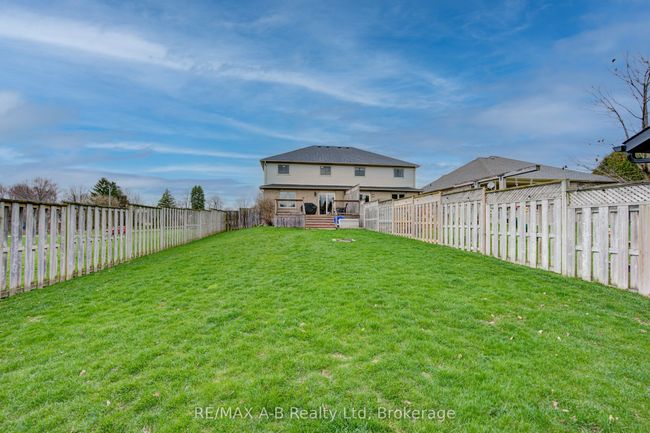 171 Wettlaufer St, House attached with 3 bedrooms, 2 bathrooms and 2 parking in Tavistock ON | Image 38