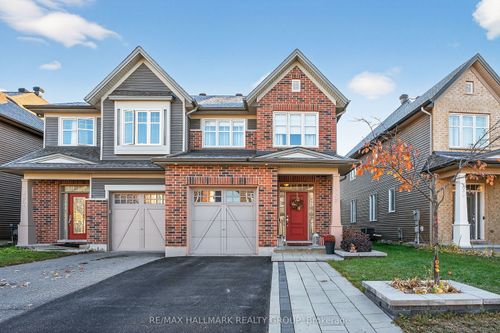 {{alt}} | Card Image