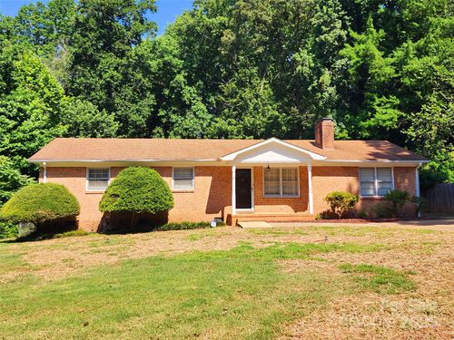 125 Circle Dr, Mount Holly, NC, 28120-9323 | Card Image
