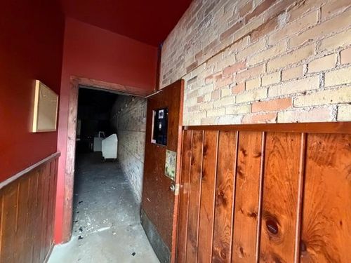 19 W Lake Street Frontage Rd, Chisholm, MN, 55719-0000 | Card Image