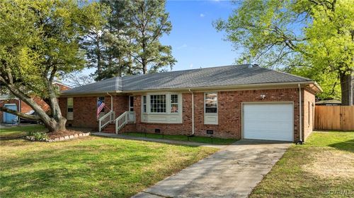 4233 Terry Dr, Chesapeake, VA, 23321-4543 | Card Image