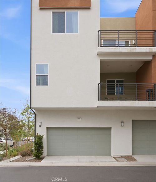 175 Sash, Irvine, CA, 92618-1456 | Card Image