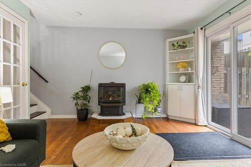 26-211 Veronica Dr, Kitchener, ON, N2A2R8 | Card Image