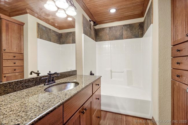 1338 E 34 Th St, House other with 2 bedrooms, 2 bathrooms and null parking in Tulsa OK | Image 17