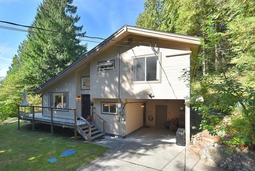 5640 Carmel Pl, Sechelt, BC, V7Z0C6 | Card Image