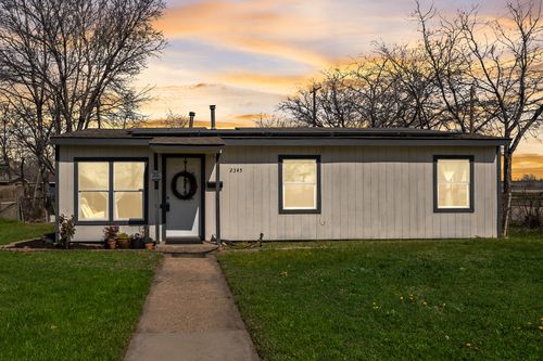 2345 Brothers St, Fort Worth, TX, 76106-4105 | Card Image