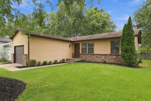 8847 Hornsea Dr, Powell, OH, 43065-8825 | Card Image