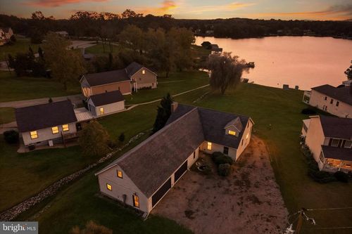 400 Lake Meade Dr, EAST BERLIN, PA, 17316-9367 | Card Image