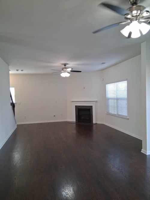 581 Friar Park Ln, Lyman, SC, 29365-1257 | Card Image