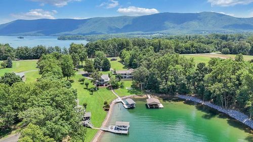 6015 Smith Mountain Rd, Penhook, VA, 24137-2020 | Card Image