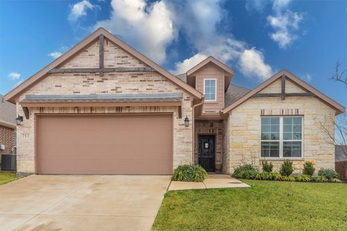 717 Woodcrest Dr, Ennis, TX, 75119-7753 | Card Image