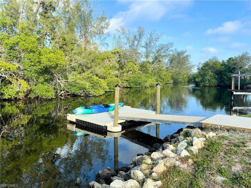 578 14th St, NAPLES, FL, 34102-3430 | Card Image