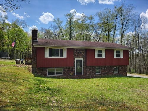 45 Coulter Estates Dr, Burgettstown, PA, 15021-2310 | Card Image