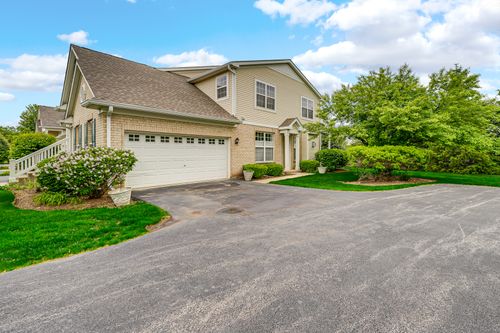10 Millbrook Ct, Algonquin, IL, 60102-2542 | Card Image