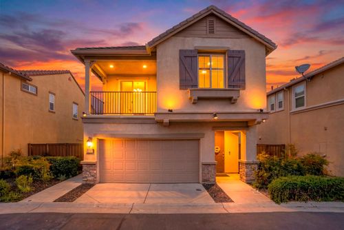 2069 Camino Real Way, Roseville, CA, 95747 | Card Image