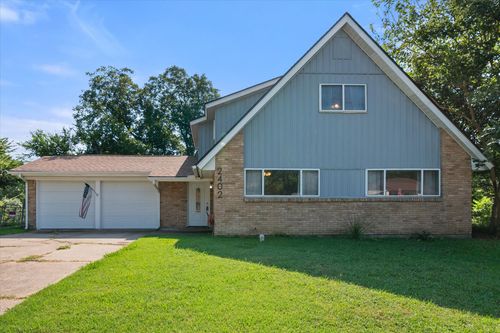 2402 Woodlawn Dr, Ennis, TX, 75119-7642 | Card Image