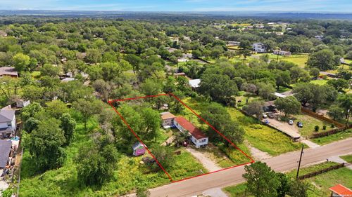4423 Lost Hills Dr, Elmendorf, TX, 78112-6174 | Card Image
