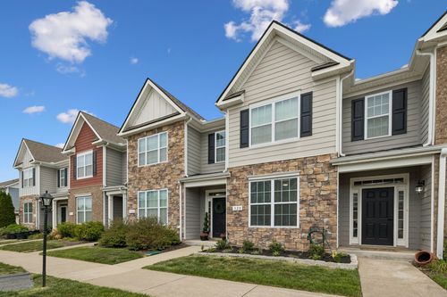 320 Manor Row, Pleasant View, TN, 37146-2901 | Card Image