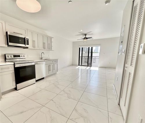 404-836 Sw 2nd St, Miami, FL, 33130-1279 | Card Image