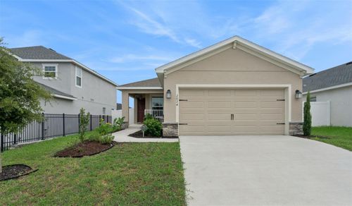 2024 Noble Dr, DAVENPORT, FL, 33837-4233 | Card Image