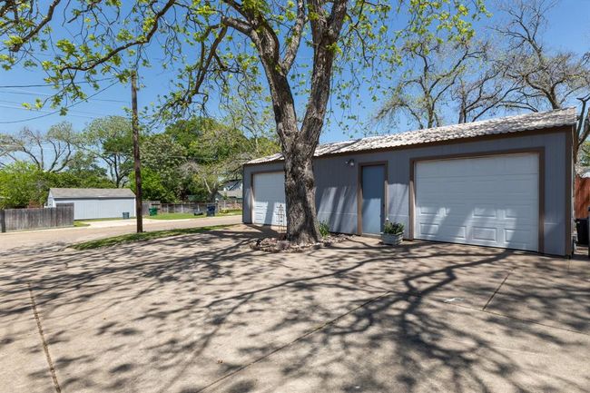 1501 S Austin St, House other with 2 bedrooms, 2 bathrooms and 2 parking in Brenham TX | Image 23