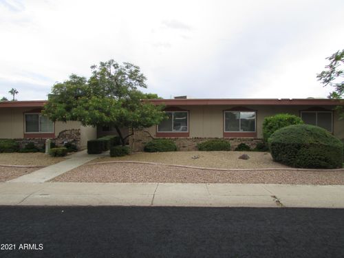 10880 W Emerald Dr, Sun City, AZ, 85351-2643 | Card Image