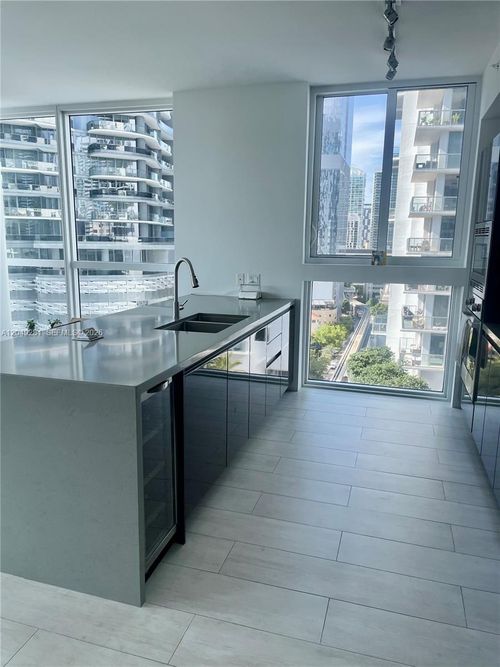 1709-1080 Brickell Ave, Miami, FL, 33131-3997 | Card Image