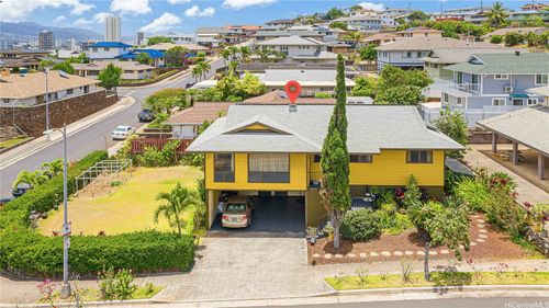 4692 Likini St, Honolulu, HI, 96818-2241 | Card Image