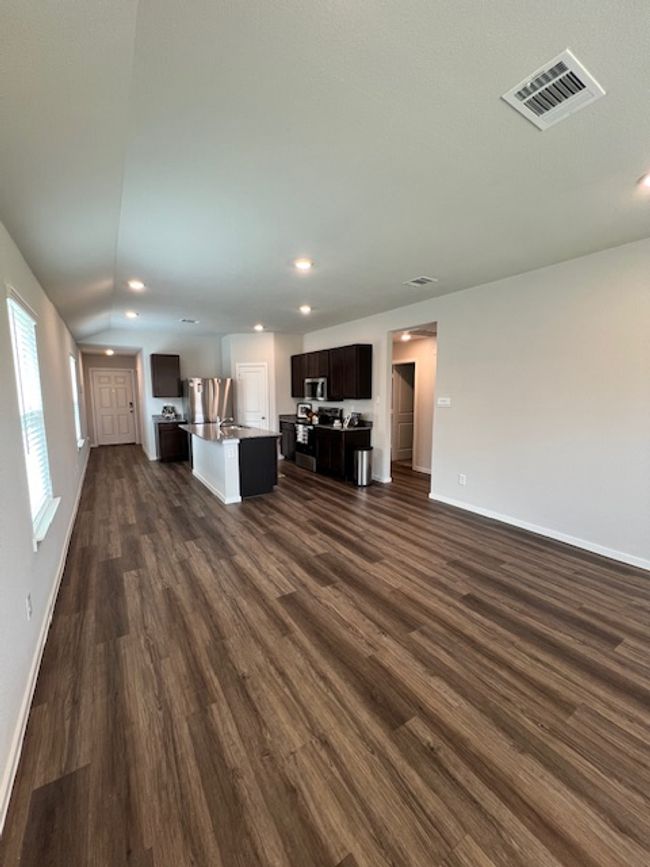 422 Pickel Dr, House other with 3 bedrooms, 2 bathrooms and 2 parking in Rockdale TX | Image 8