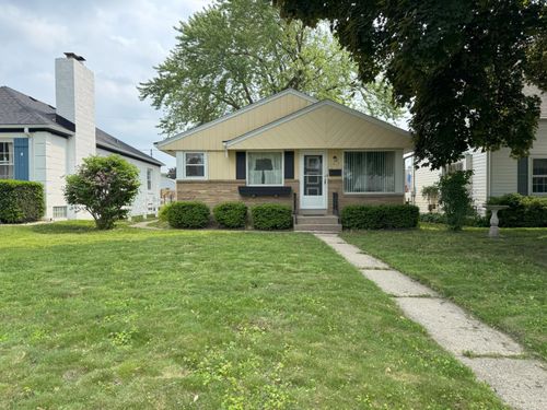 10615 W Manor Park Dr, WEST ALLIS, WI, 53227-1244 | Card Image
