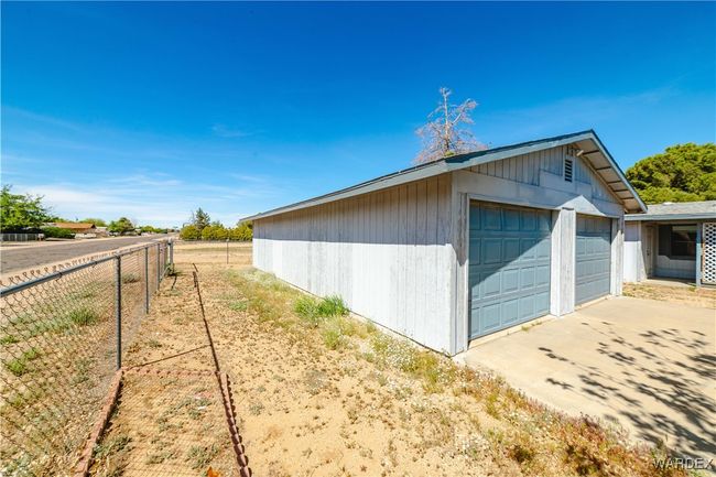 Side of Structure | Image 61