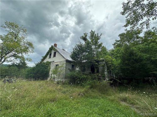 364 Poor Farm Rd, Fincastle, VA, 24090-3703 | Card Image