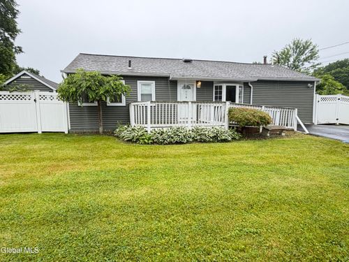 86 Jones Dr, Schenectady, NY, 12309-3233 | Card Image