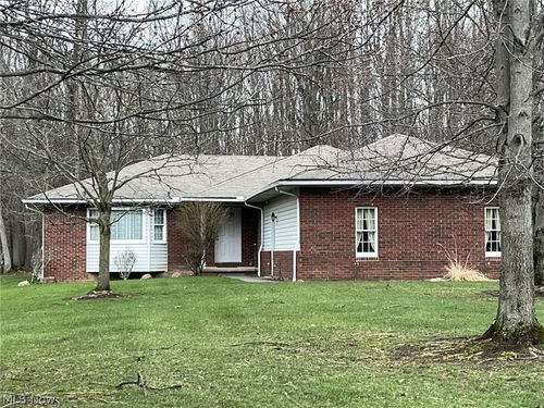 17615 Alexander Rd, Walton Hills, OH, 44146-5012 | Card Image