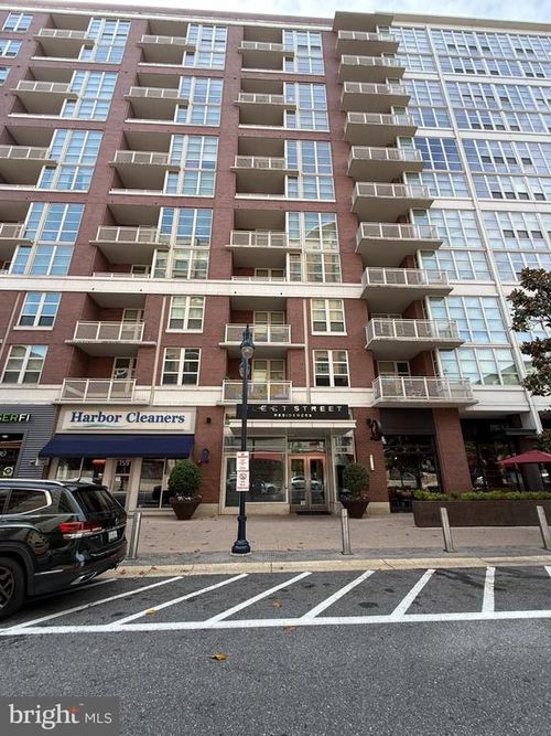 411-157 Fleet St, OXON HILL, MD, 20745-1589 | Card Image